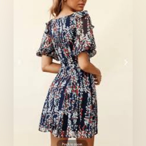 NWT, Dokotoo,Floral Navy Dress, Bow Front,Soft, Flowy,Excellent Condition,Size M - Picture 2 of 10